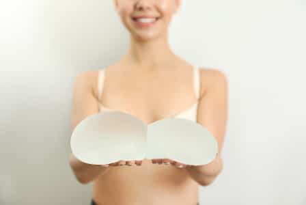 How to pick the right size breast implants