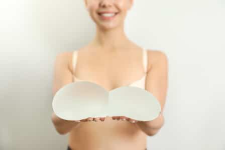 Silicone vs saline implants