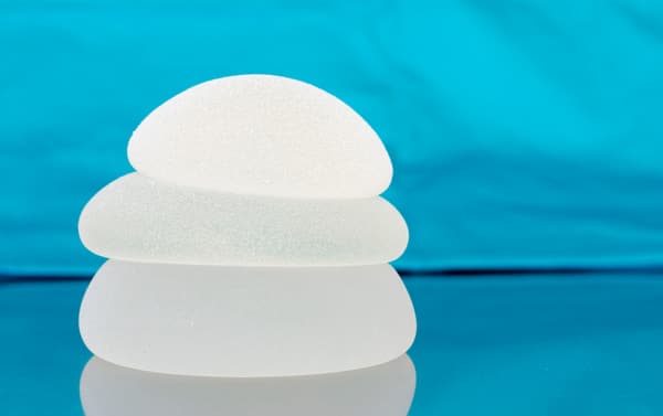 Teardrop breast implants